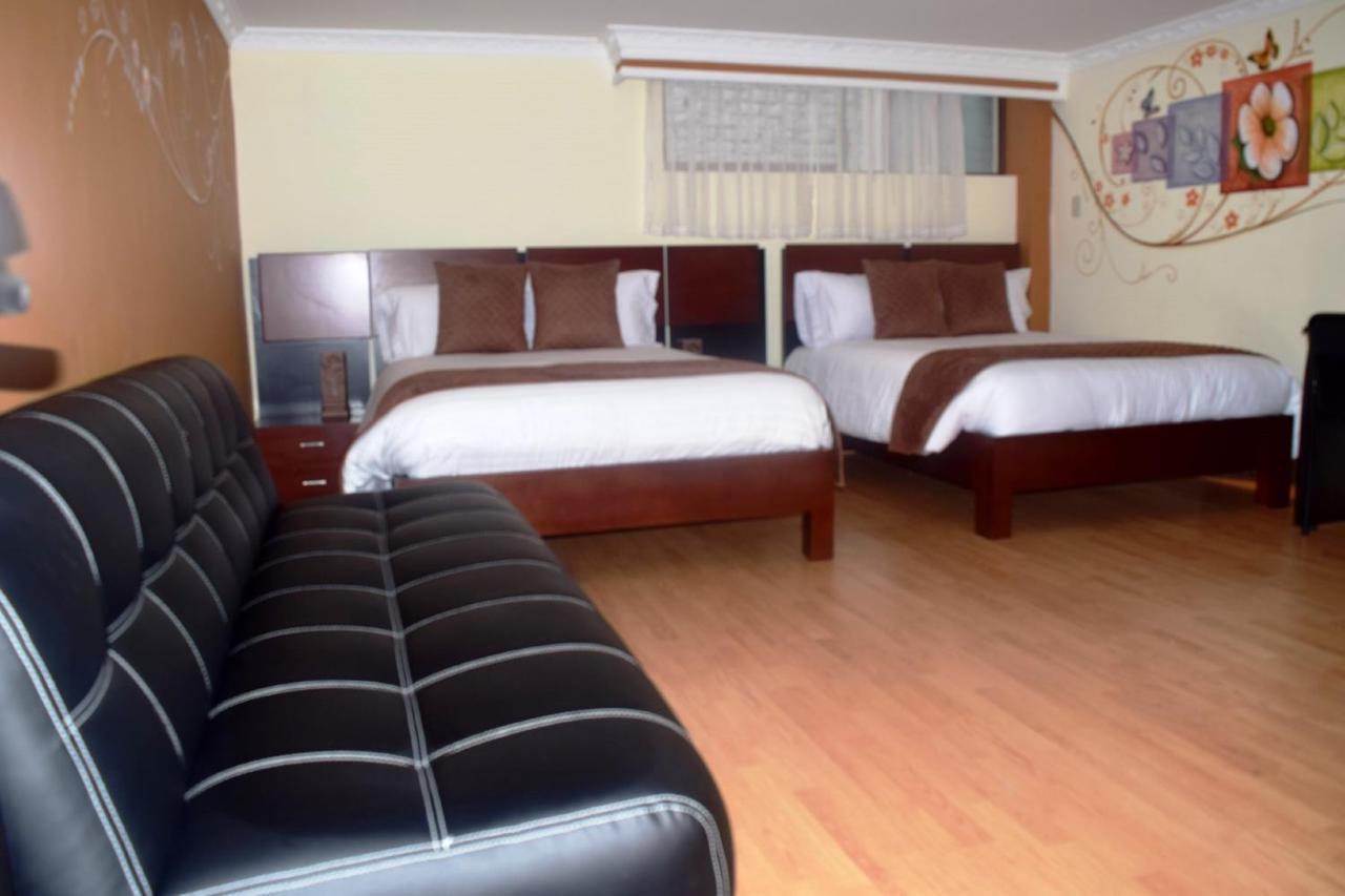 La Kapital Hotel Ambato Bagian luar foto