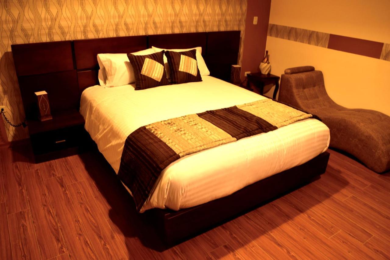 La Kapital Hotel Ambato Bagian luar foto