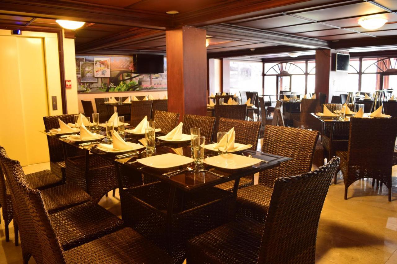 La Kapital Hotel Ambato Bagian luar foto